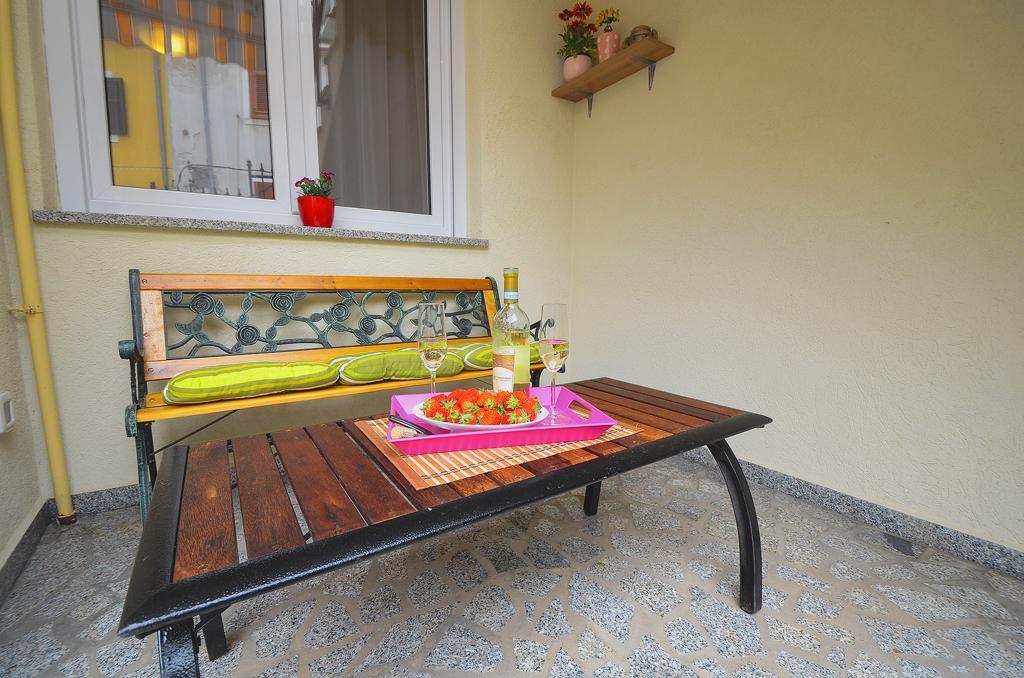 E&E Apartment Arena With Free Private Parking Pula Ngoại thất bức ảnh